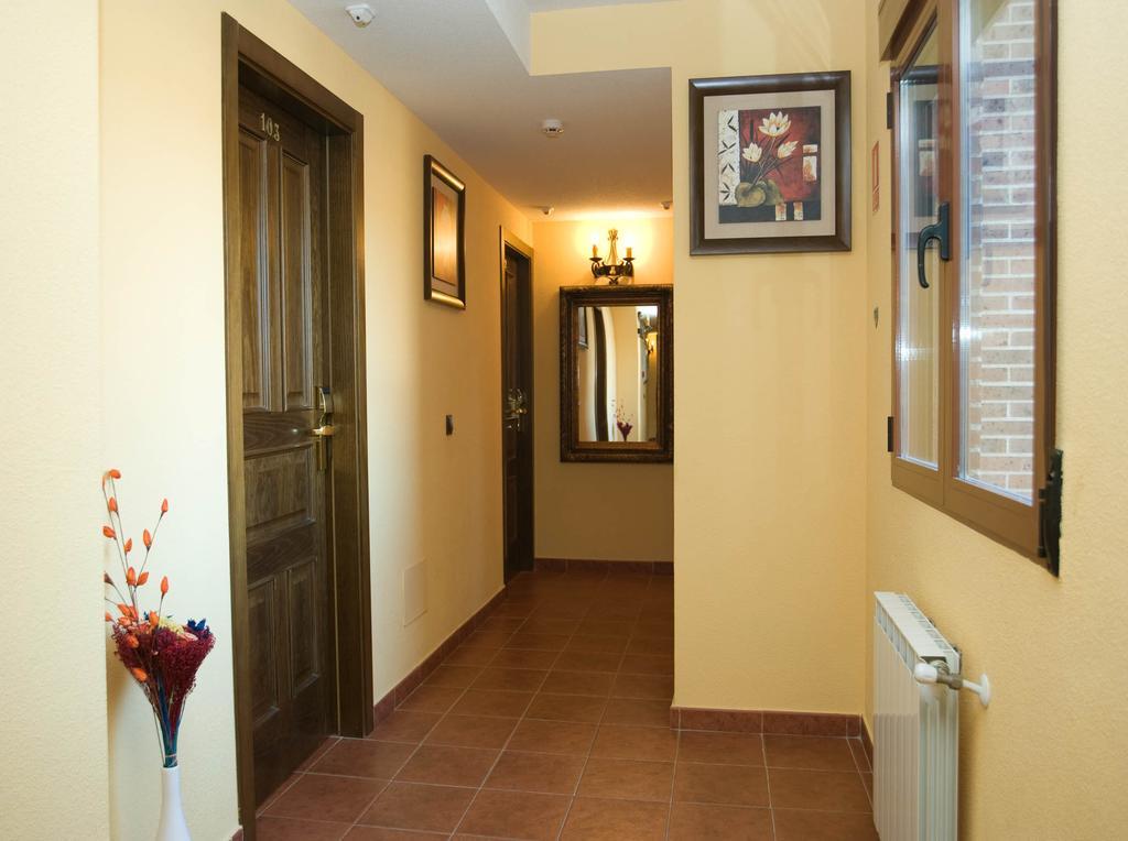 Hotel Rural "Victoria" Humanes Kamer foto